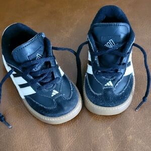Toddler Adidas samba size 5